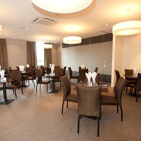 Horsham International Hotel Eksteriør billede